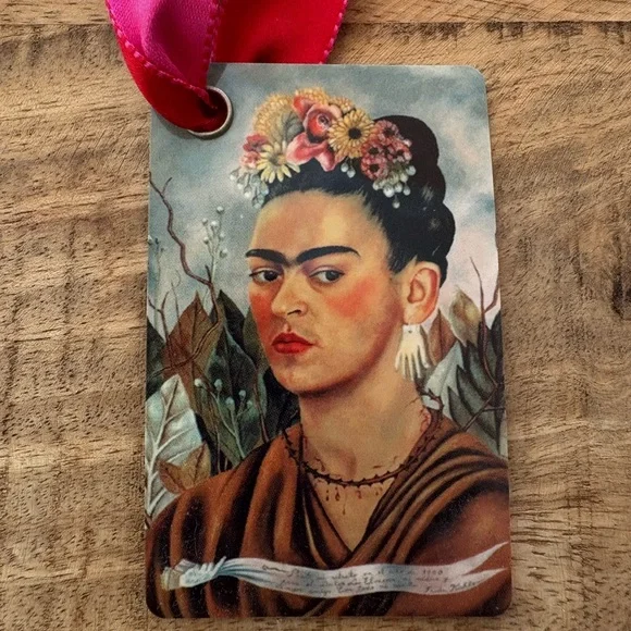 Frida Kahlo Luggage Tag with Beautiful Pink & Red Ribbon - Picture 10 of 11
